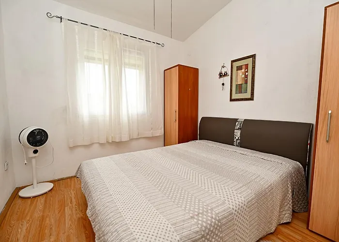 Nikola 2 * Ražanac