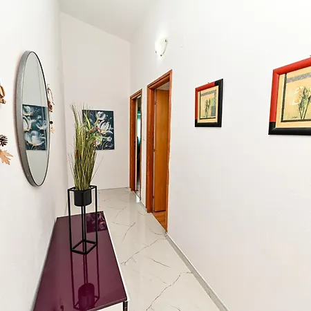 Nikola 2 Apartment *